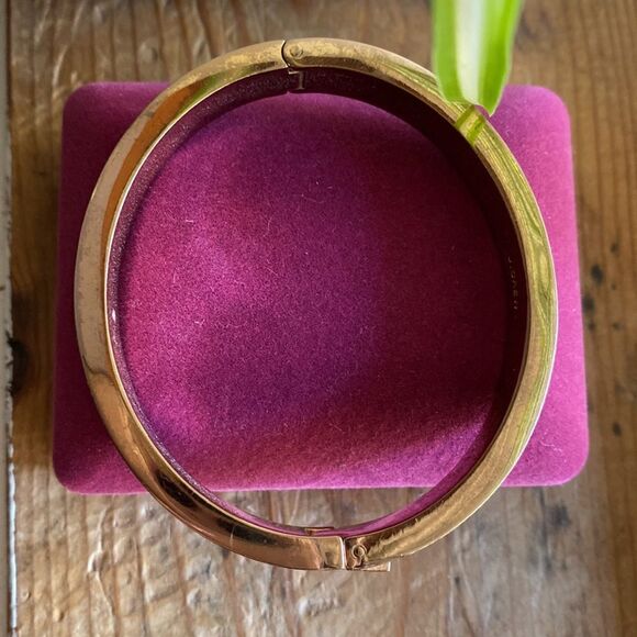 💛 J. Crew Gold Tone Bracelet - Picture 4 of 4